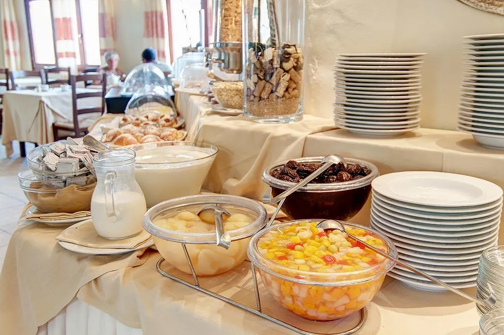 Hotel Li Graniti Baja Sardinia