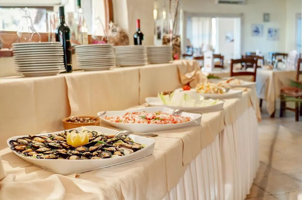 Hotel Li Graniti Baja Sardinia